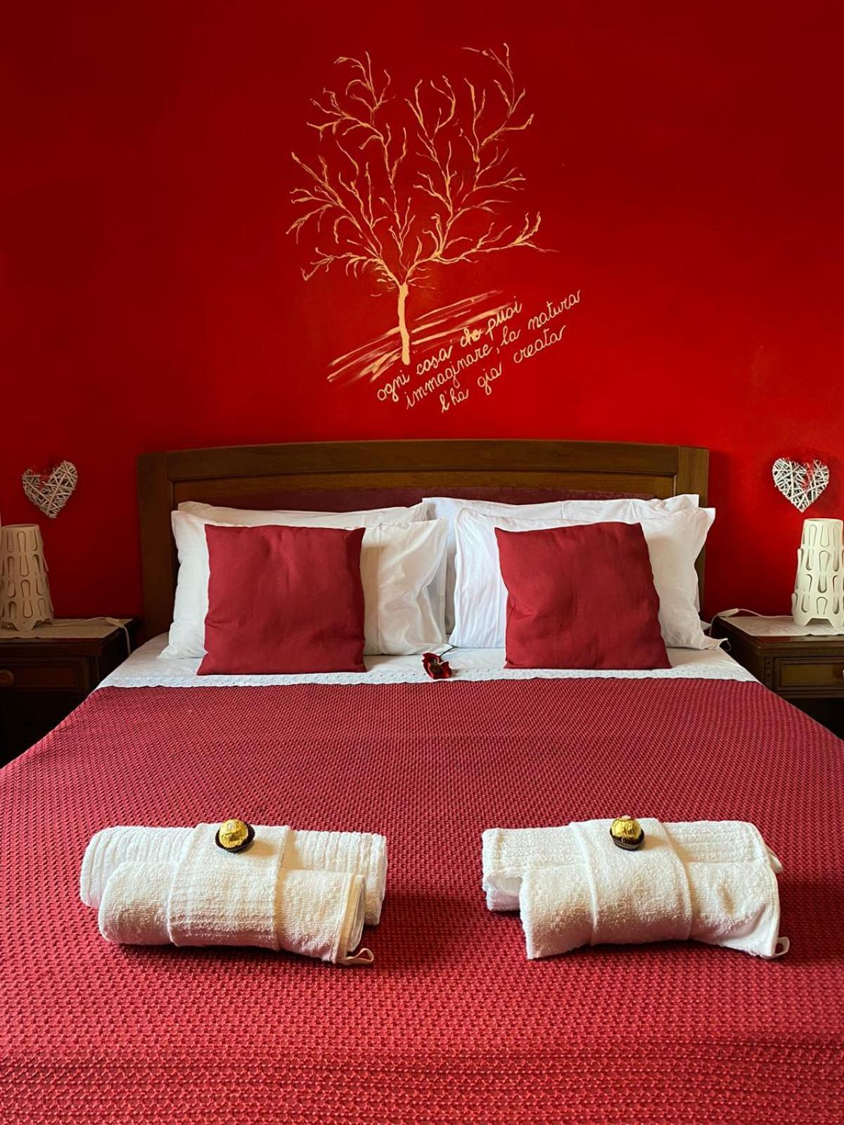 Agriturismo La Ruota Montelupo Albese Zewnętrze zdjęcie